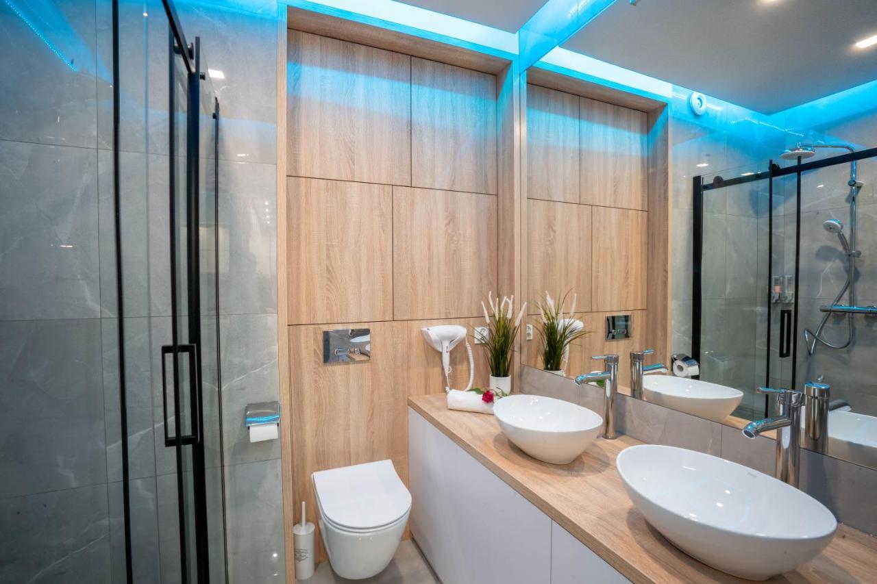 New Apartament Vip Blue Warszawa+Parking Wola Mrokowska Exterior photo