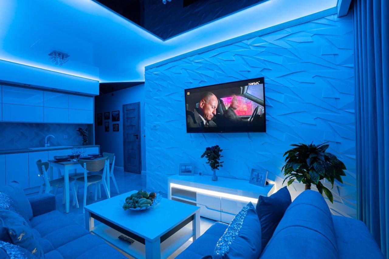 New Apartament Vip Blue Warszawa+Parking Wola Mrokowska Exterior photo