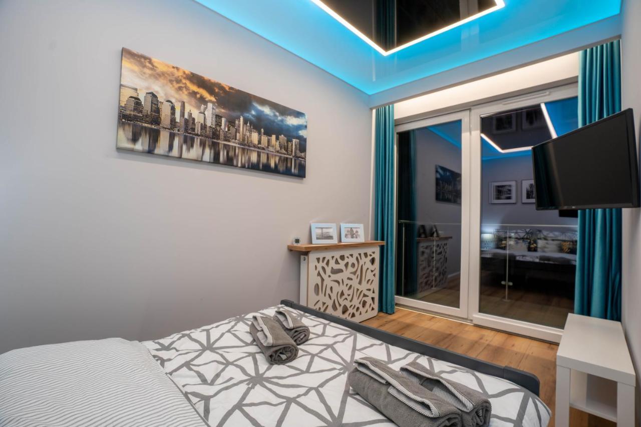New Apartament Vip Blue Warszawa+Parking Wola Mrokowska Exterior photo